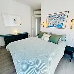 Luxury With Private Rooftop & Jacuzzi 公寓 内尔哈