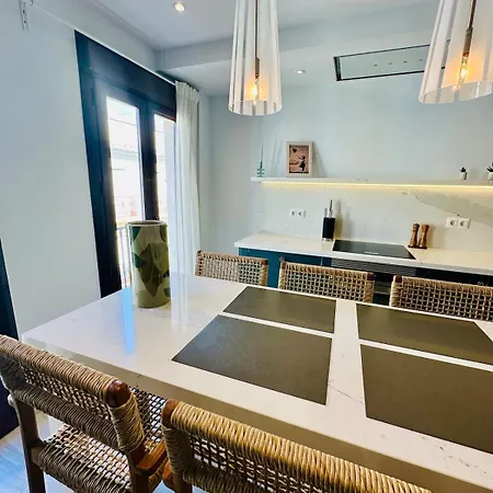 Luxury With Private Rooftop & Jacuzzi 네르하