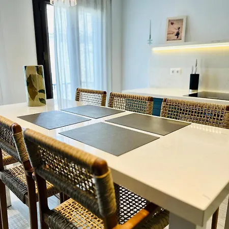 아파트 Luxury With Private Rooftop & Jacuzzi